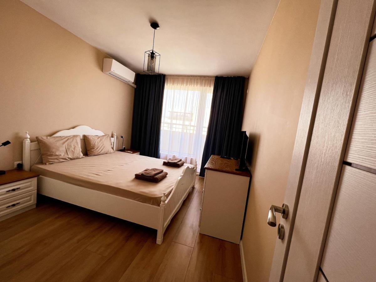 Emerald Suite With Private Parking Varna Exteriér fotografie
